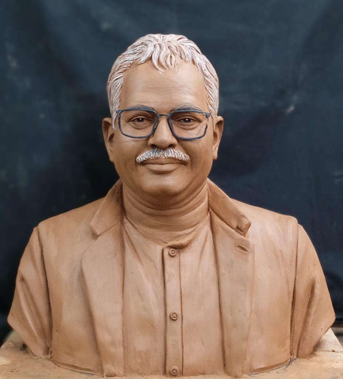 Clay Model Statue 2